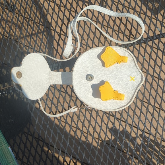 Small Duck Purse - Picture 2 of 4